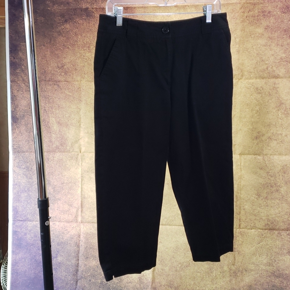 White stag black Capris.